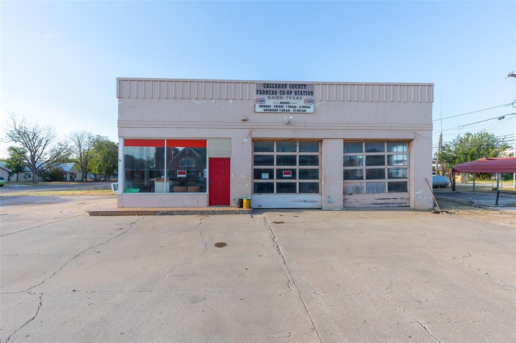 131 E 4th Street Property Photo 3