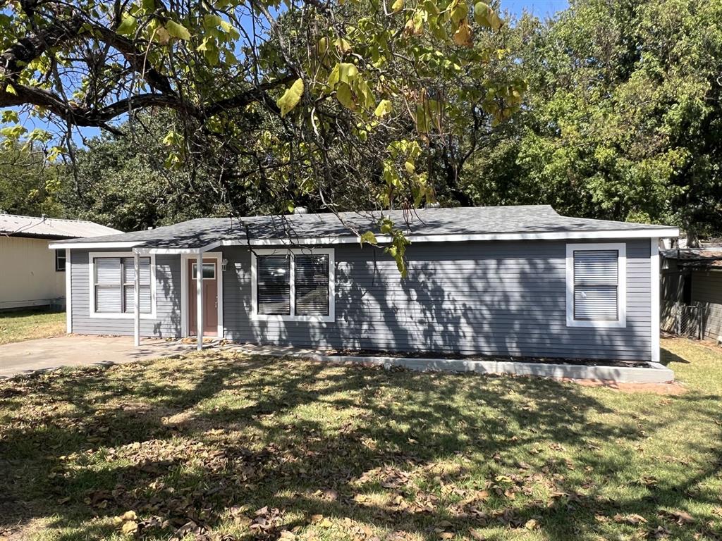 725 E Main Street Property Photo 1