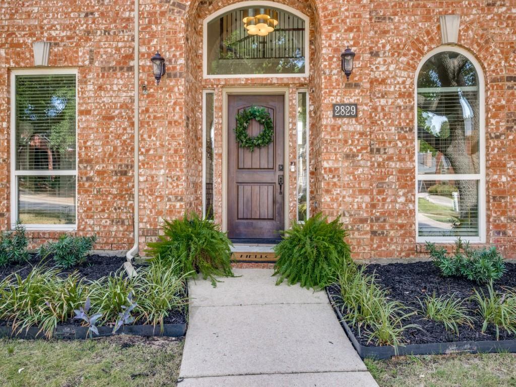2829 Aberdeen Drive Property Photo 3