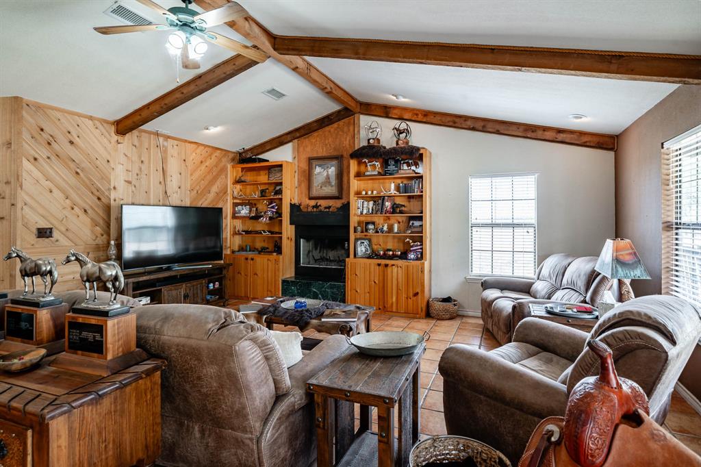 3000 Fm 1636 Property Photo 4