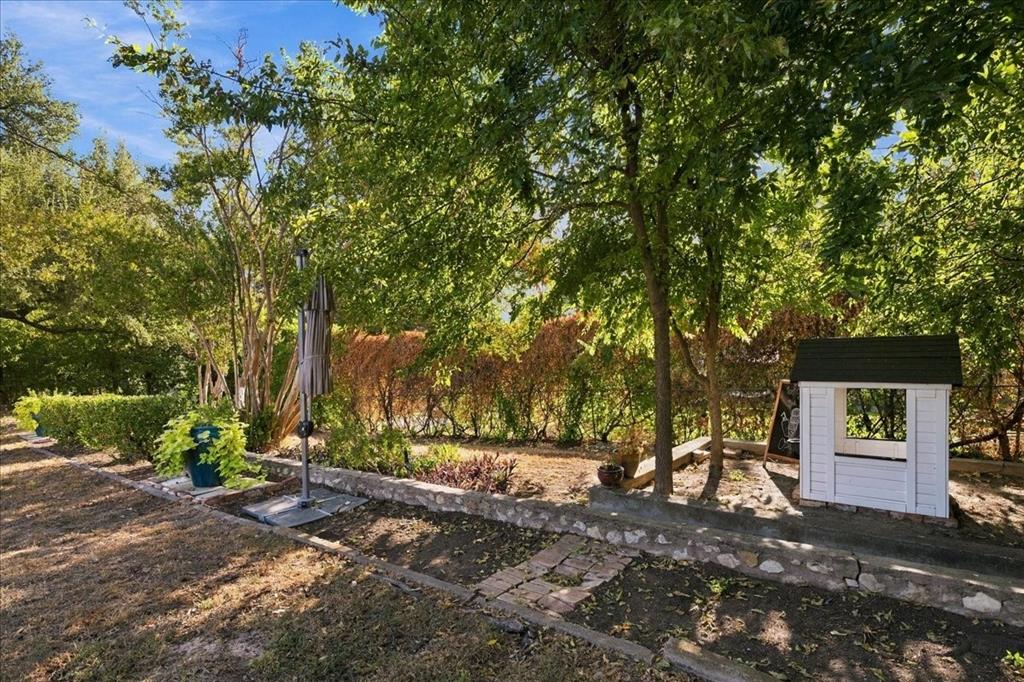 1805 Ems Road Property Photo 10