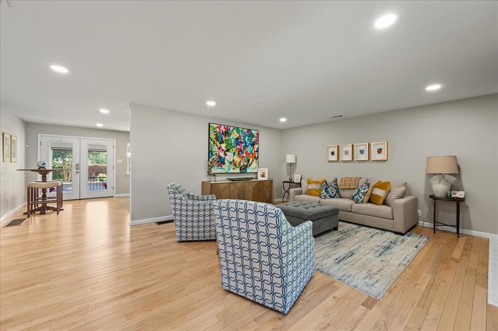 1805 Ems Road Property Photo 14