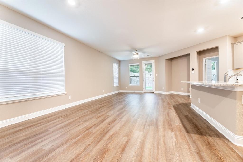 1532 Turf Lane Property Photo 6