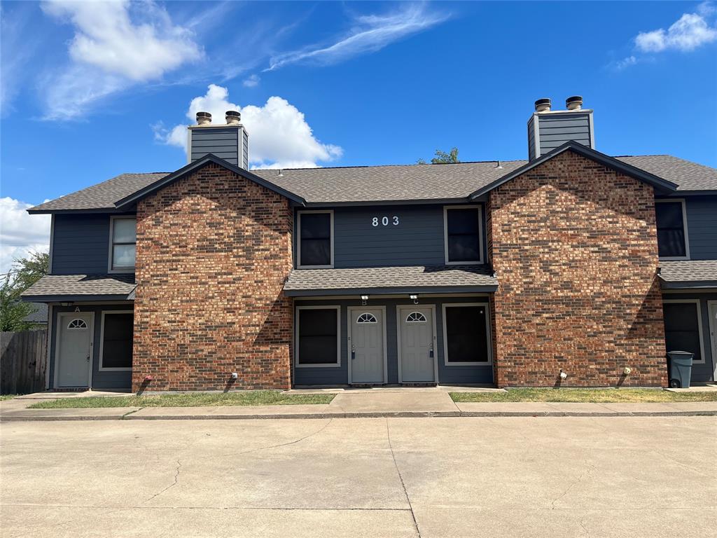 803 Bluebonnet Drive C Property Photo 1