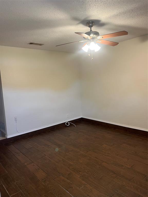 803 Bluebonnet Drive C Property Photo 10