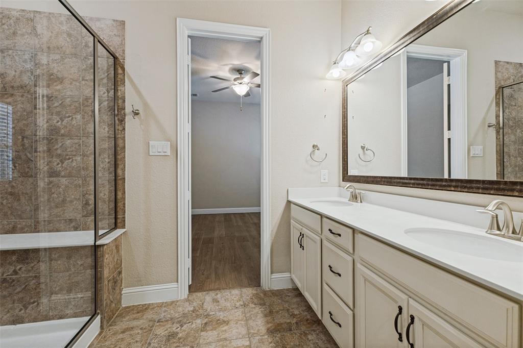 624 Club Drive Property Photo 11