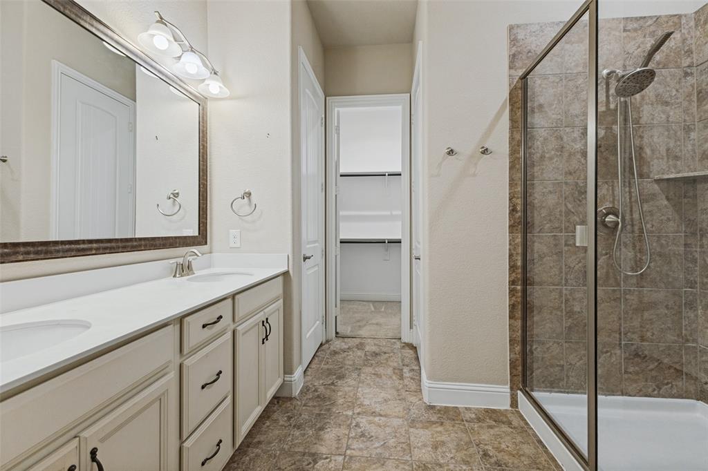 624 Club Drive Property Photo 12