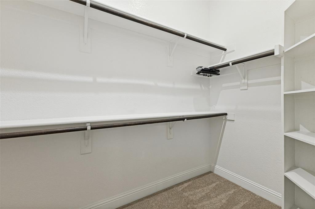 624 Club Drive Property Photo 13