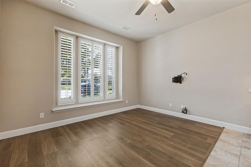 624 Club Drive Property Photo 20