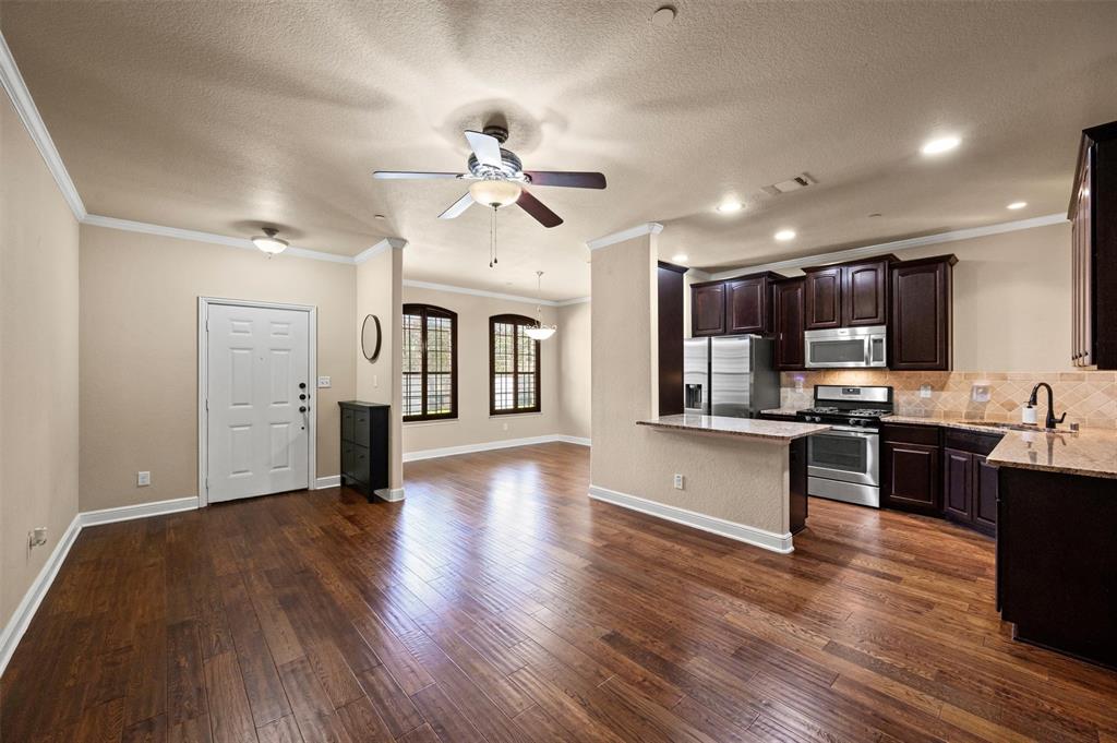 1816 Desoto Drive Property Photo 8