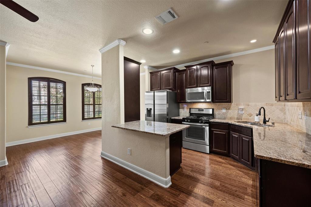 1816 Desoto Drive Property Photo 11