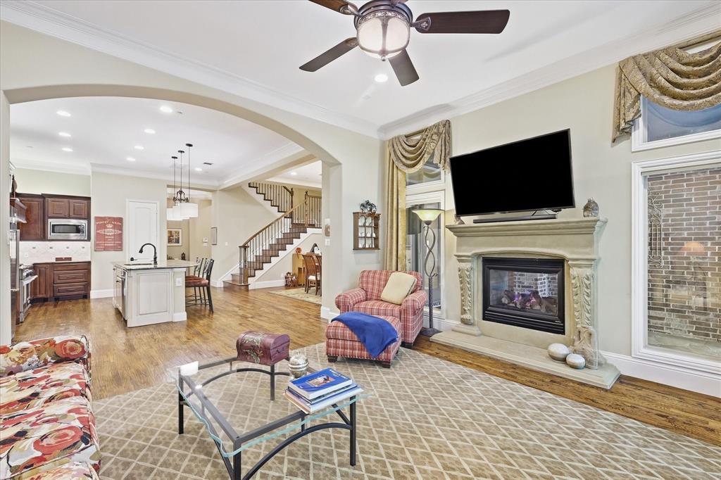2809 Creekway Drive Property Photo 6