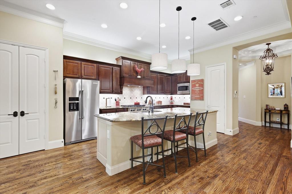 2809 Creekway Drive Property Photo 10