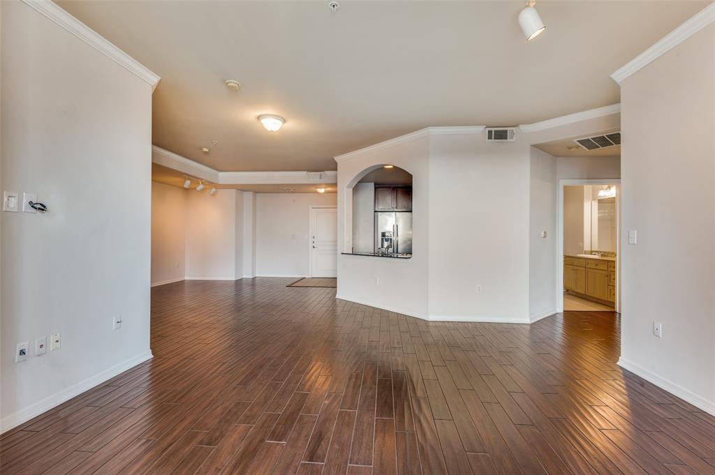 330 Las Colinas Boulevard 924 Property Photo 4