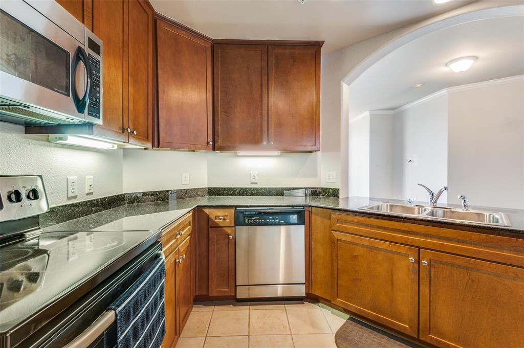 330 Las Colinas Boulevard 924 Property Photo 6