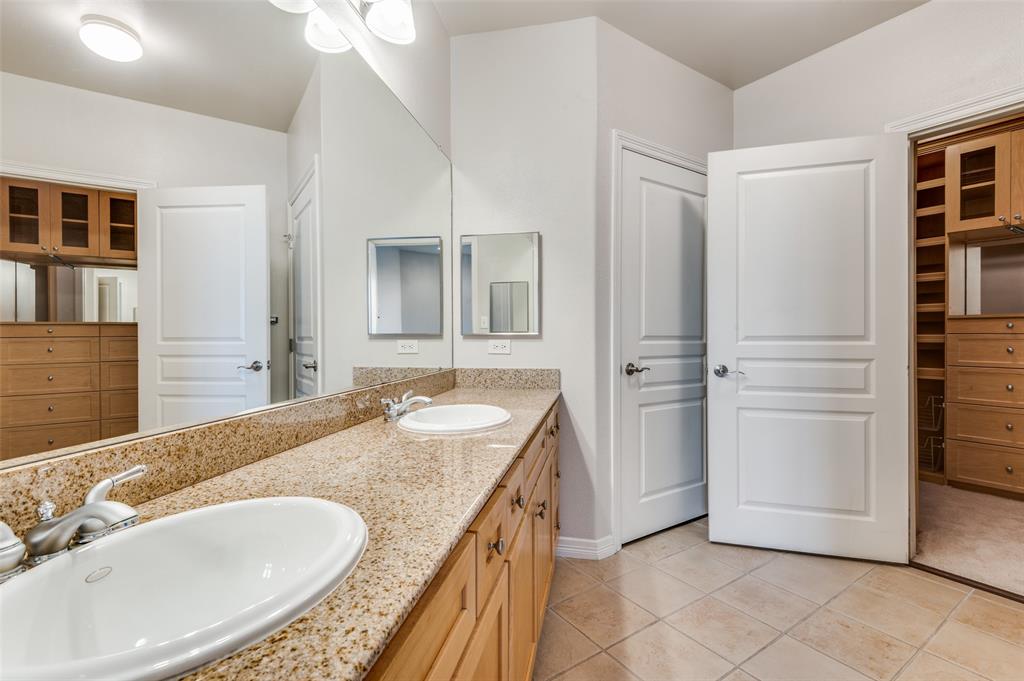 330 Las Colinas Boulevard 924 Property Photo 10
