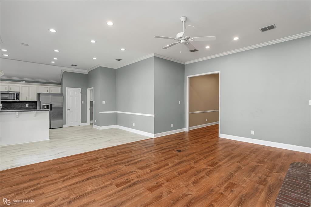 6023 Applegate Circle Property Photo 9