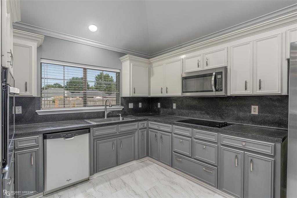 6023 Applegate Circle Property Photo 15