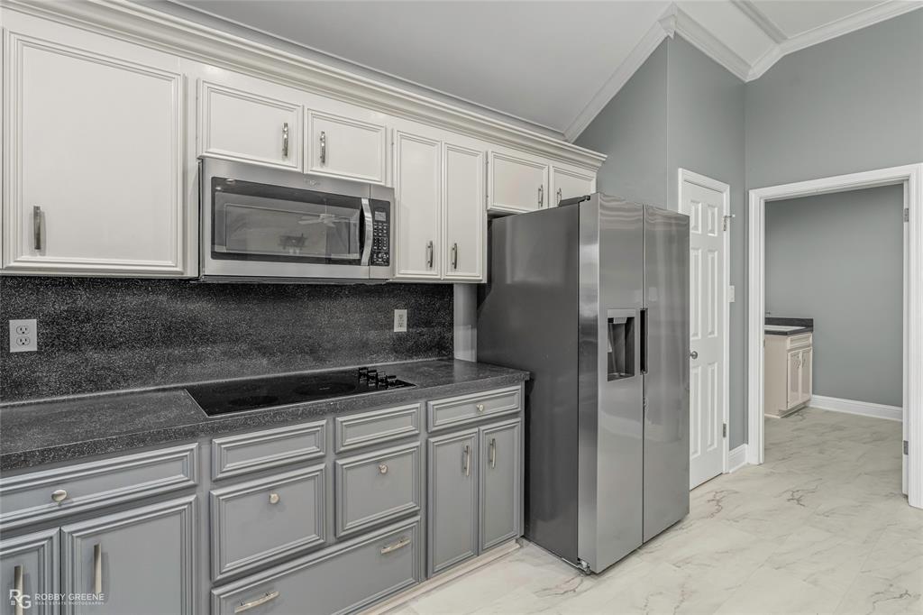 6023 Applegate Circle Property Photo 17
