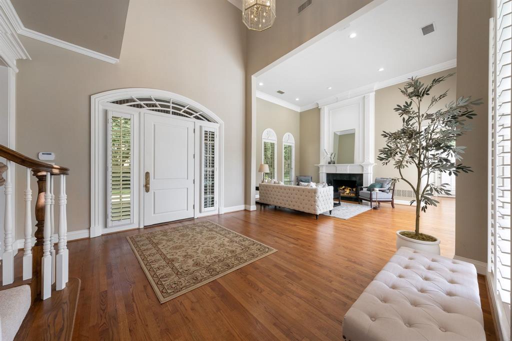 5108 Water Haven Lane Property Photo 2