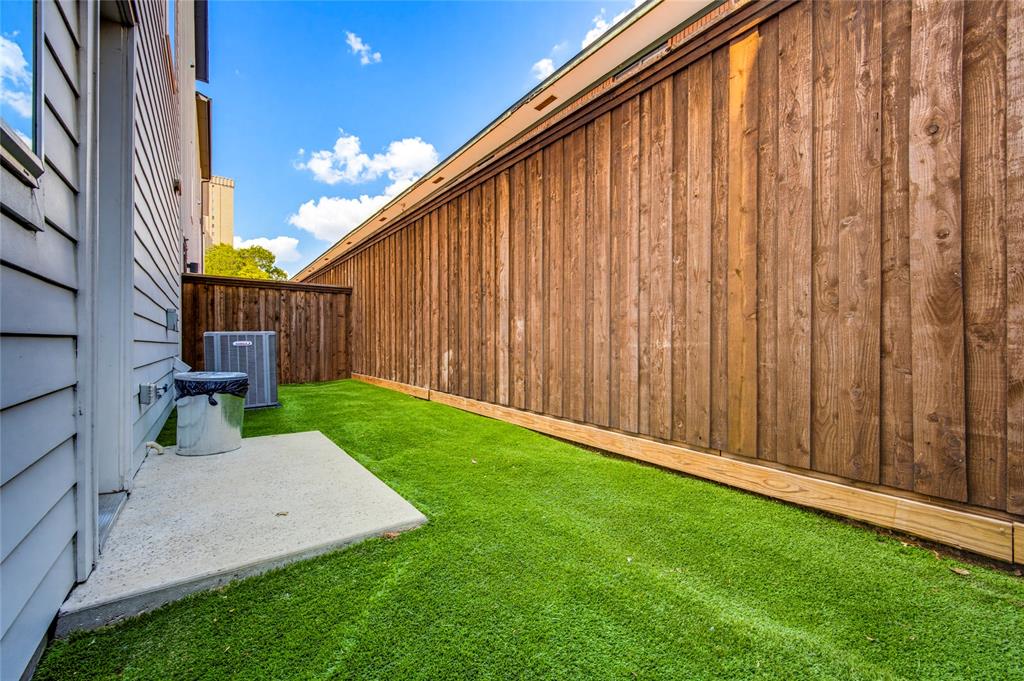 1112 Lavender Ridge Property Photo 1