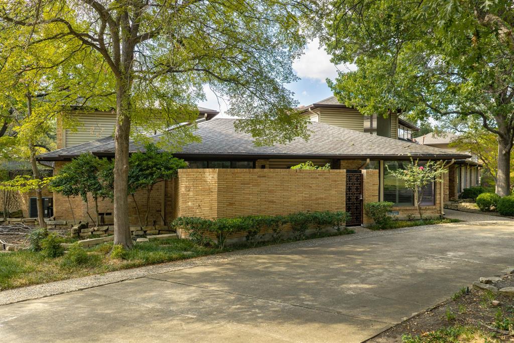 11298 Russwood Circle Property Photo 1