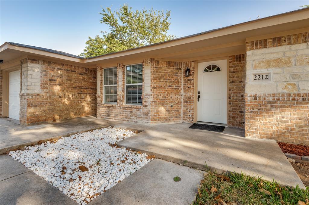 2212 Piedmont Street Property Photo 1