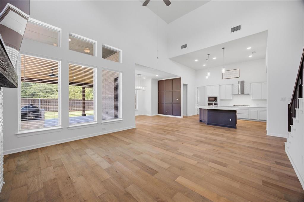 1815 Navarre Way Property Photo 10