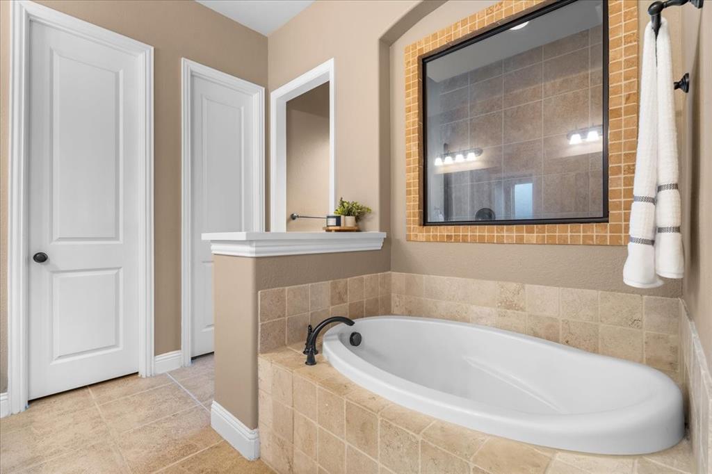 1210 Skyflower Lane Property Photo 15