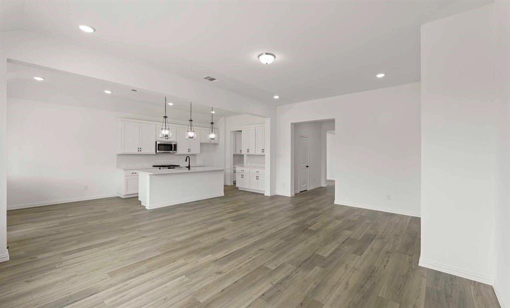 3305 Big Stump Court Property Photo 13
