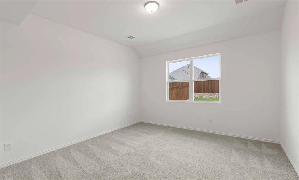 3305 Big Stump Court Property Photo 14