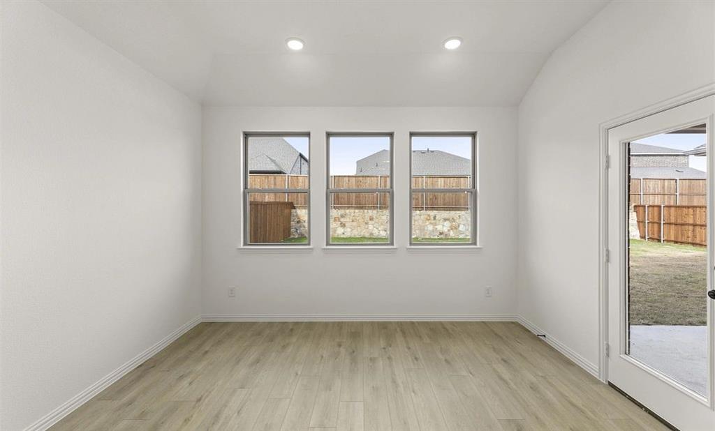 3301 Big Stump Court Property Photo 31