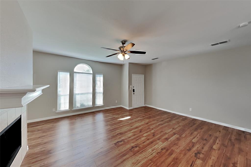 8728 Sumter Way Property Photo 3