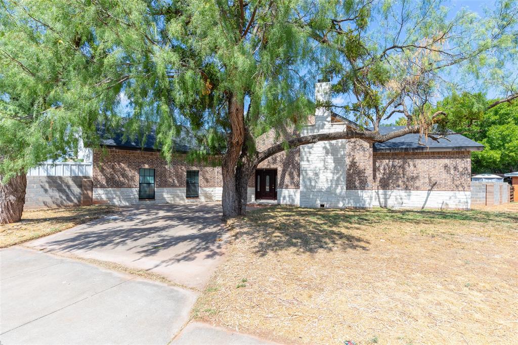 1394 S Pioneer Drive Property Photo 1