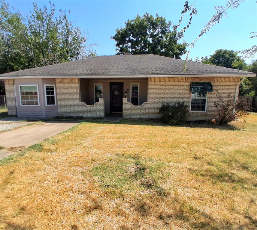 2 Sw Milford Property Photo 1