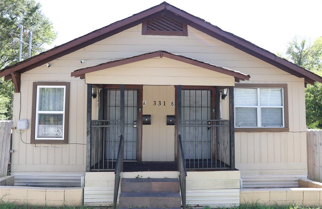 331 W 75th Street Property Photo 1