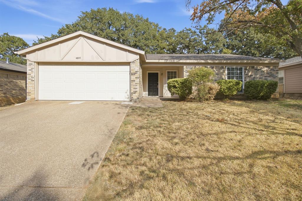 4807 Crestmont Court Property Photo 1