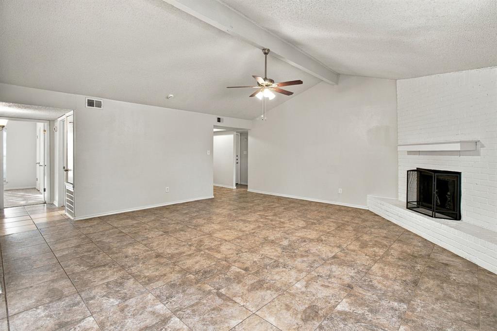 4807 Crestmont Court Property Photo 6
