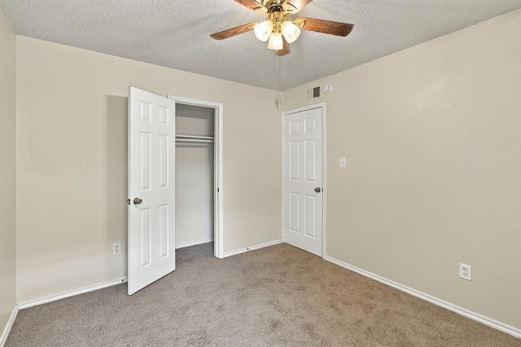4807 Crestmont Court Property Photo 16