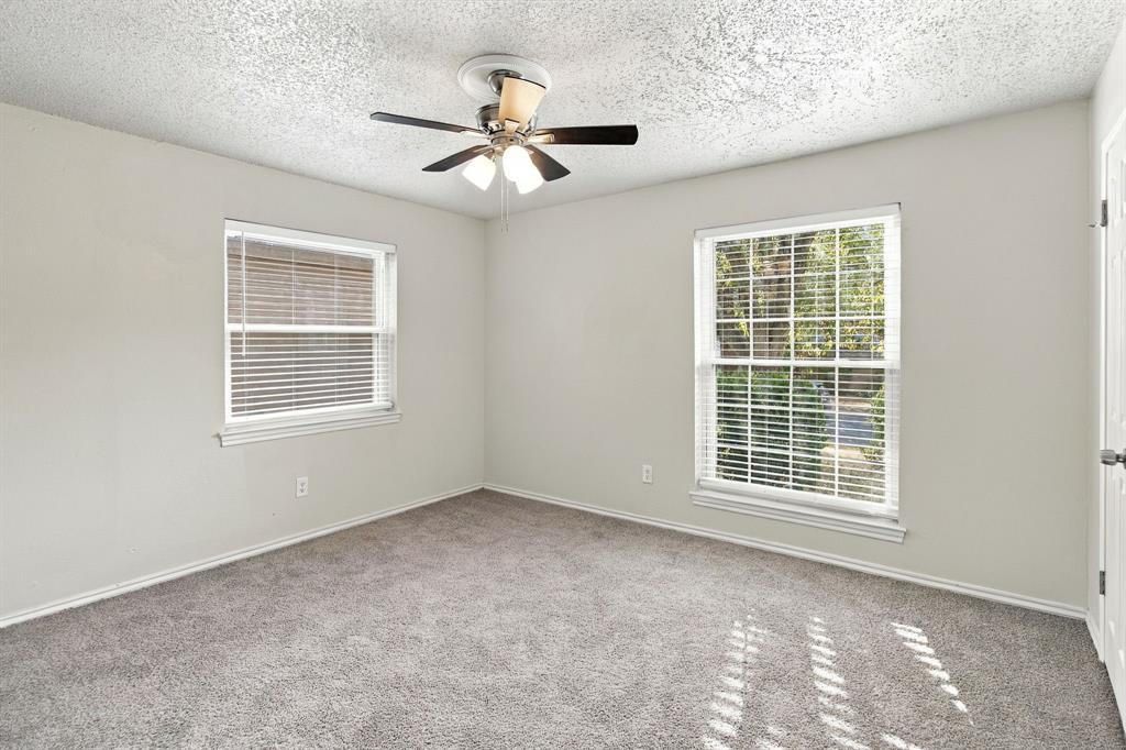 4807 Crestmont Court Property Photo 17