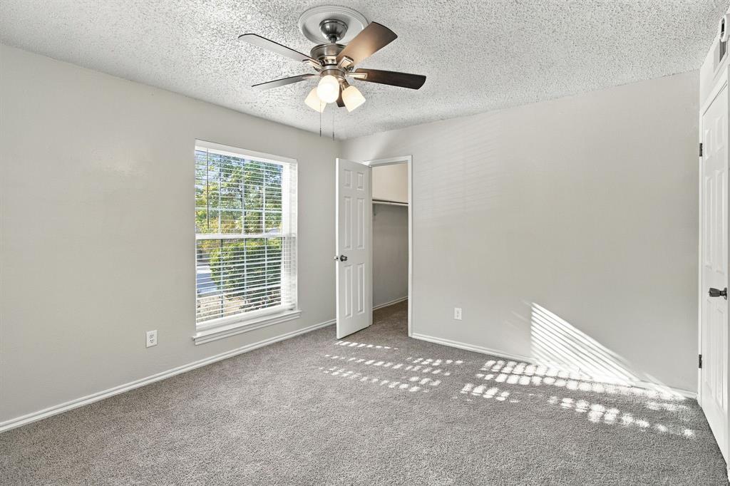 4807 Crestmont Court Property Photo 18