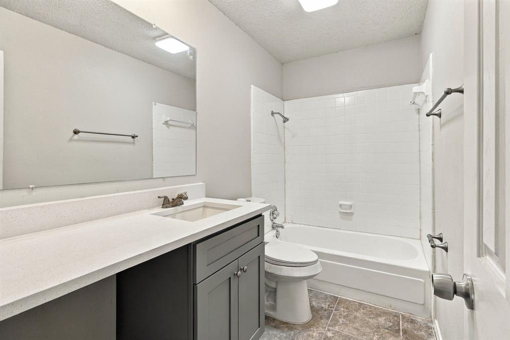 4807 Crestmont Court Property Photo 19