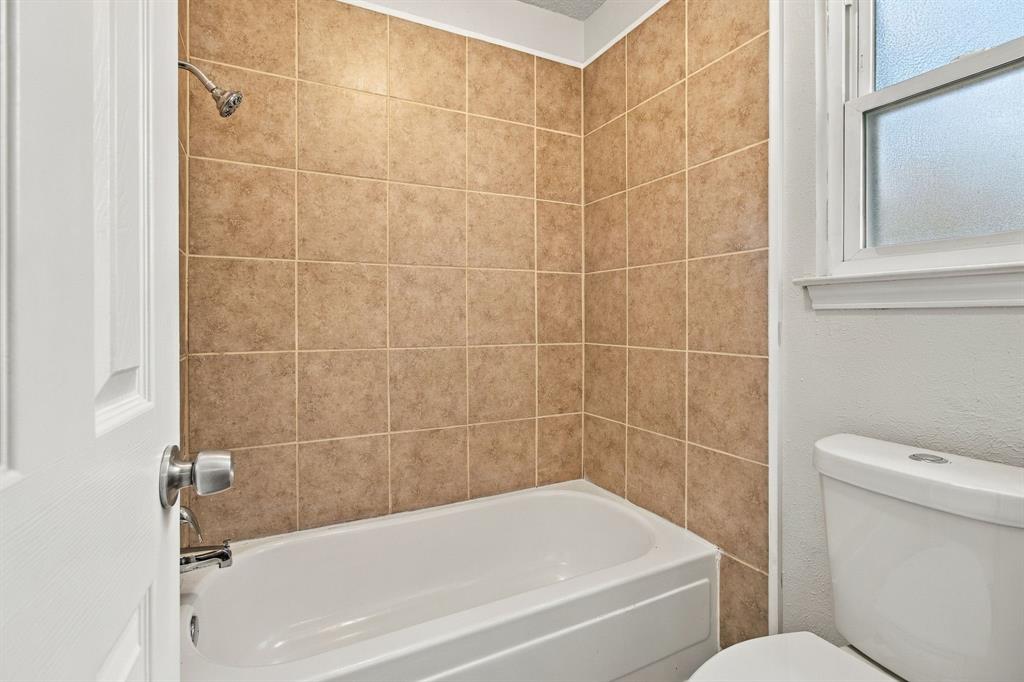 4807 Crestmont Court Property Photo 29