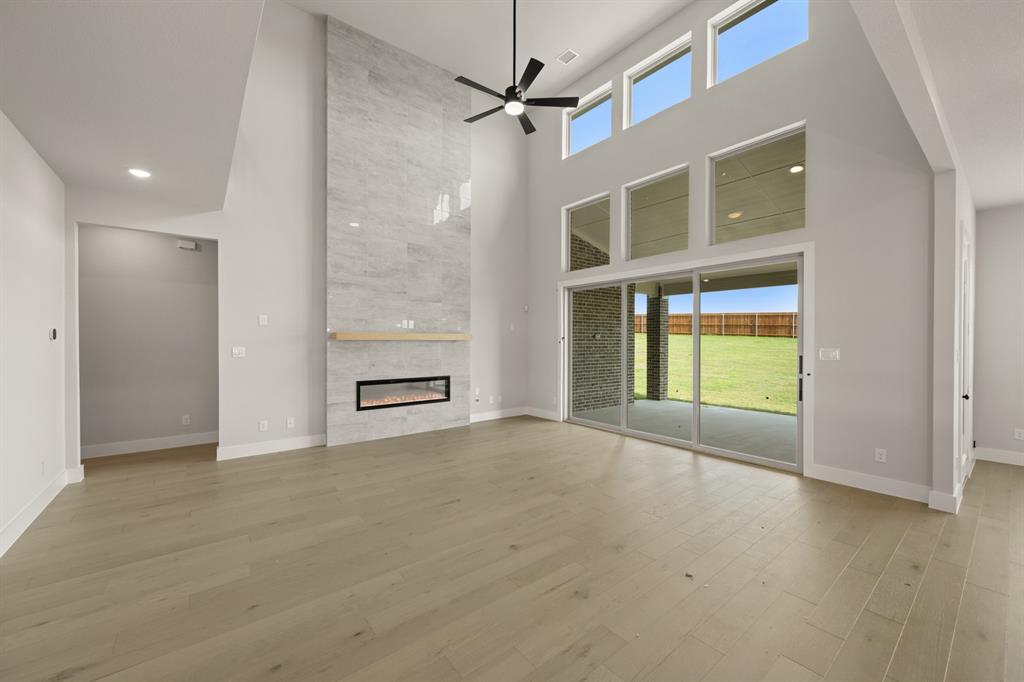 200 Cheyenne Mountain Drive Property Photo 8