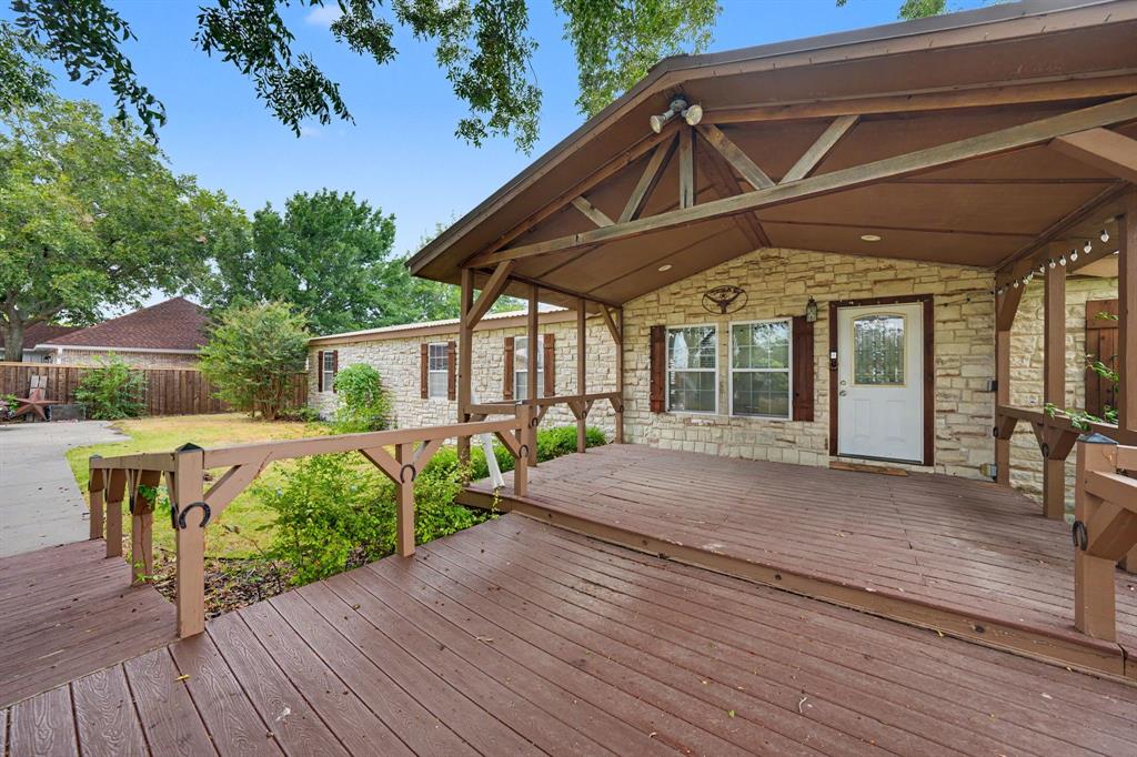 10288 Fm 1377 Property Photo 1