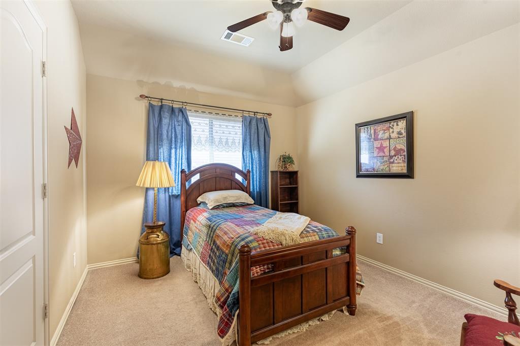 9736 Sam Bass Trail Property Photo 24