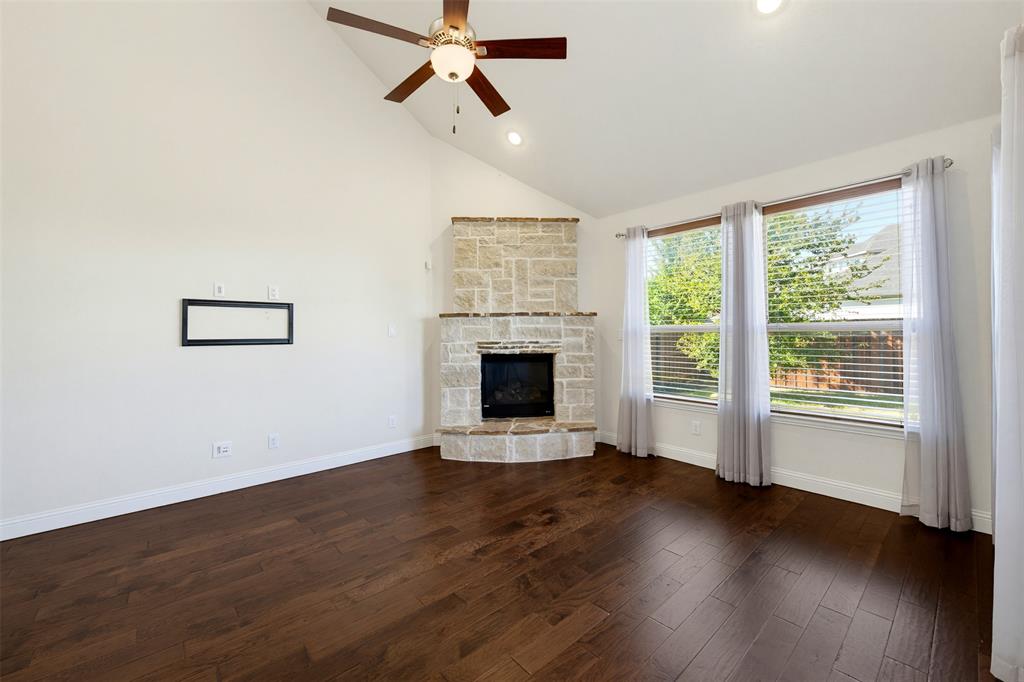 1920 Roundtree Circle Property Photo 13