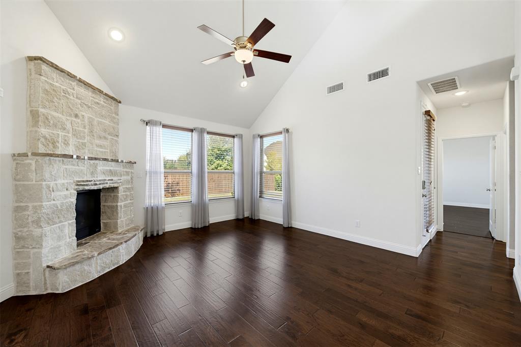 1920 Roundtree Circle Property Photo 14