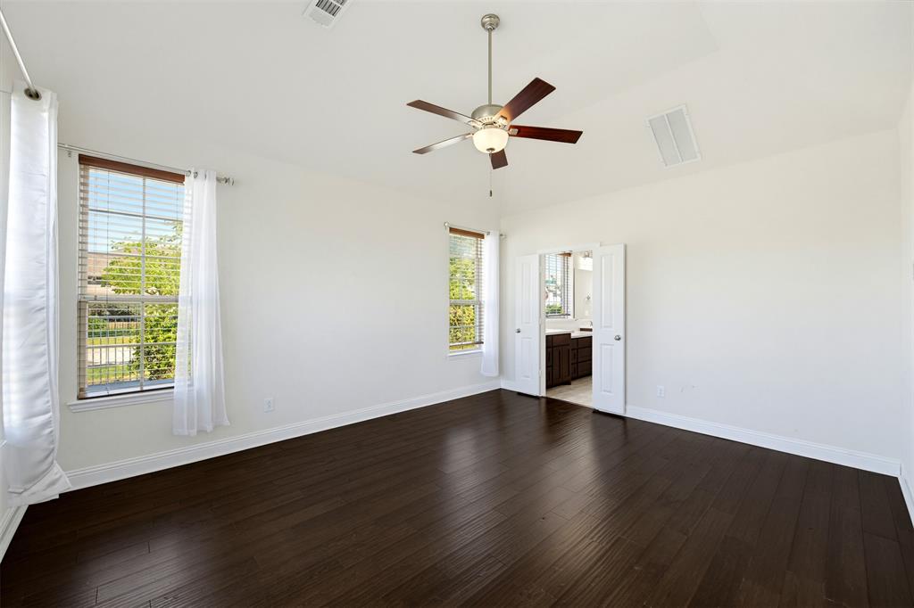 1920 Roundtree Circle Property Photo 15