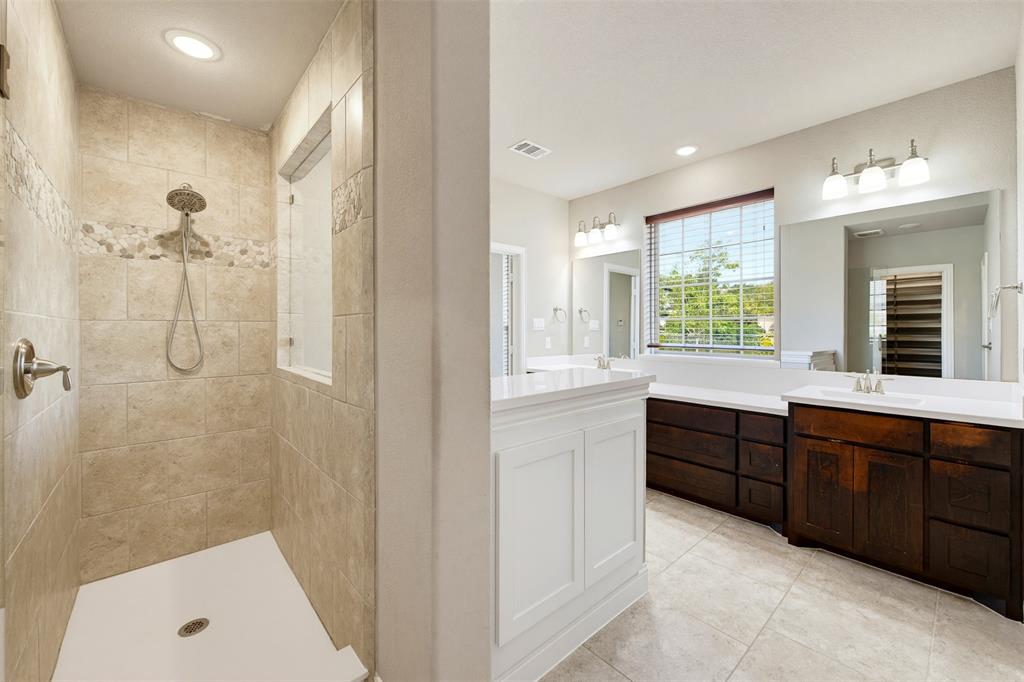 1920 Roundtree Circle Property Photo 20